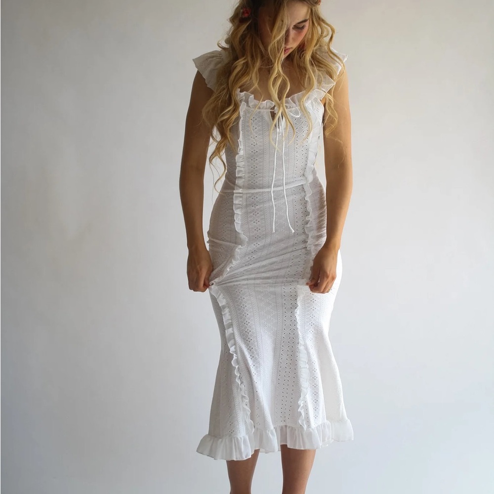 Wild Rose and sparrow Desiree white Midi Dress EUC